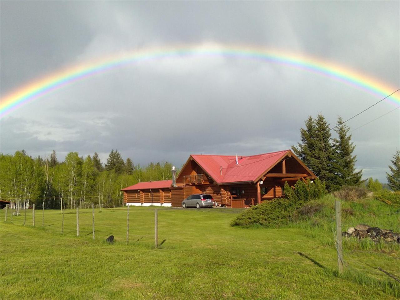 Guest house Cariboo Log 3*